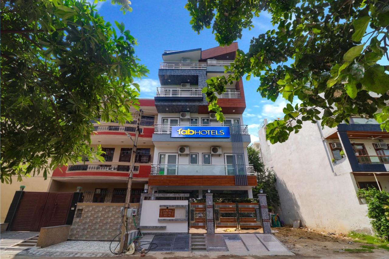 FabHotel Star Corporate Suite Gurgaon Exterior foto